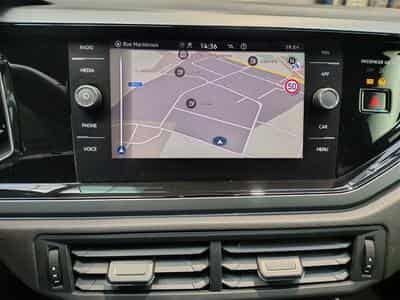 VW Polo 1.0 TSI 95cv R-Line CARPLAY / FULL LED / CAMERA / JA 17" (2025) - Photo 11