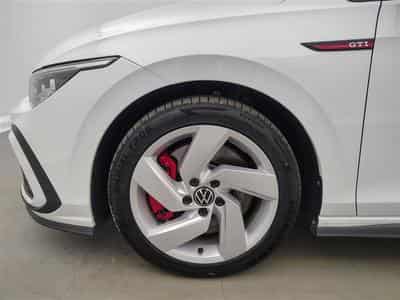 VW Golf 2.0 TSI 245cv GTI NAVI / FULL LED / CAMERA / JA 17" (2024) - Photo 5