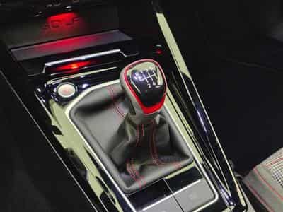 VW Golf 2.0 TSI 245cv GTI NAVI / FULL LED / CAMERA / JA 17" (2024) - Photo 11