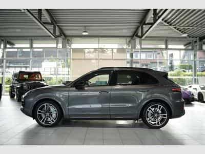 Porsche Cayenne Turbo *Chrono *Pano *Matrix *APPROVED (2018) - Photo 9