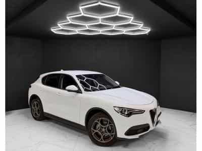 Alfa-Romeo Stelvio Q4 2.0 Turbo AWD (2018) - Foto 7