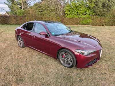 Alfa-Romeo Giulia Super 2.0 turbo 200 PS (2017) - Photo 1