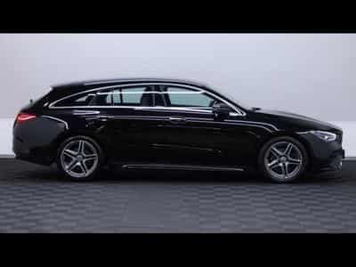 Mercedes CLA 200 d shooting brake AMG Line 8G DCT (2023) - Foto 4