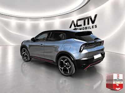 Alfa-Romeo JUNIOR 1.2 IBRIDA 145 SPECIALE E-DCT6 (2026) - Photo 5