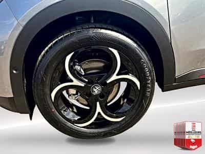 Alfa-Romeo JUNIOR 1.2 IBRIDA 145 SPECIALE E-DCT6 (2026) - Photo 9