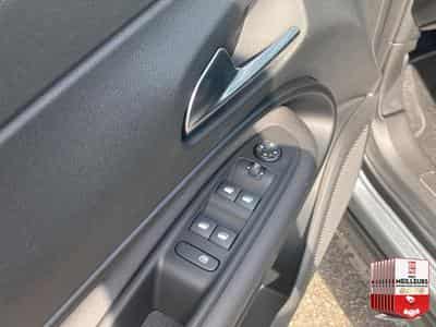 Alfa-Romeo JUNIOR 1.2 IBRIDA 145 SPECIALE E-DCT6 (2026) - Photo 13