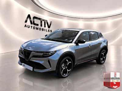 Alfa-Romeo JUNIOR 1.2 IBRIDA 145 SPECIALE E-DCT6 (2026) - Photo 1