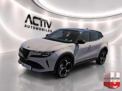 Alfa-Romeo JUNIOR 1.2 IBRIDA 145 SPECIALE E-DCT6 (2026) - Photo 1