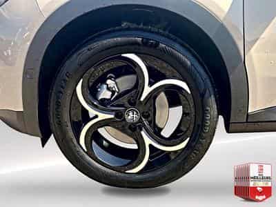 Alfa-Romeo JUNIOR 1.2 IBRIDA 145 SPECIALE E-DCT6 (2026) - Photo 9