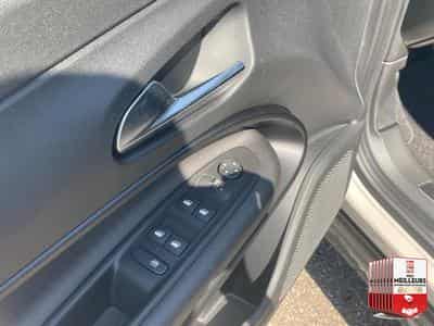 Alfa-Romeo JUNIOR 1.2 IBRIDA 145 SPECIALE E-DCT6 (2026) - Photo 12
