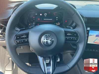 Alfa-Romeo JUNIOR 1.2 IBRIDA 145 SPECIALE E-DCT6 (2026) - Photo 15