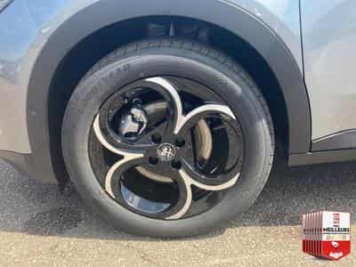 Alfa-Romeo JUNIOR 1.2 IBRIDA 145 SPECIALE E-DCT6 (2026) - Photo 11