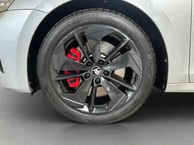 Skoda Octavia RS+DSG+Led+Navi+P.Simply&Clever+DAB+ (2025) - Foto 8