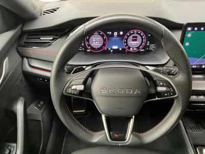 Skoda Octavia RS+DSG+Led+Navi+P.Simply&Clever+DAB+ (2025) - Foto 10