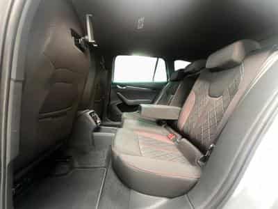 Skoda Octavia RS+DSG+Led+Navi+P.Simply&Clever+DAB+ (2025) - Foto 15