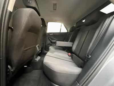 VW T-Roc Life+DSG+Led+Navi+P.Start+Keyless+Rear-View (2024) - Foto 15