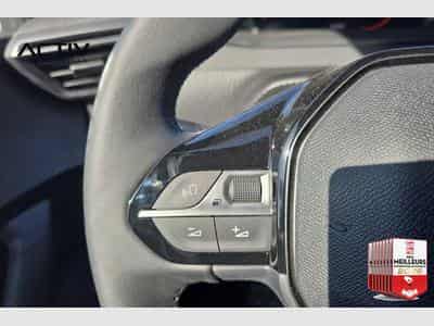 Peugeot 2008 Hybrid 145 e-DCS6 Allure (2026) - Foto 14
