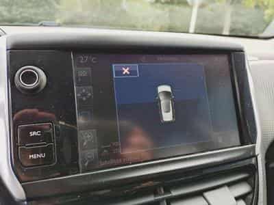 Peugeot 2008 Allure (NOUVEAU MOTEUR 90'000KM) (2017) - Photo 10