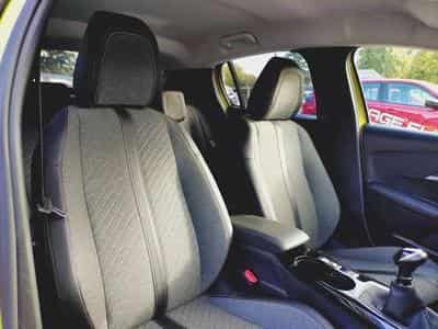 Peugeot 208 Allure (2024) - Photo 12