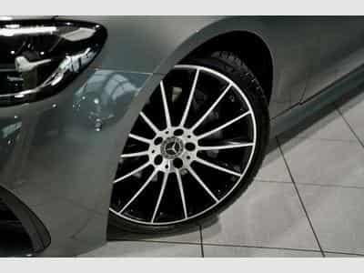 Mercedes E 220 d Coupé AMG Line 2H *20*Night*Digital*360 (2023) - Photo 3