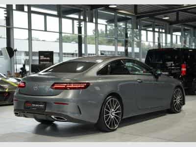 Mercedes E 220 d Coupé AMG Line 2H *20*Night*Digital*360 (2023) - Photo 7