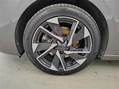 Peugeot 308 SW 1.2 Allure Pack S-CUIR/NAVI/LED/JA17/PDC AV AR (2022) - Foto 6