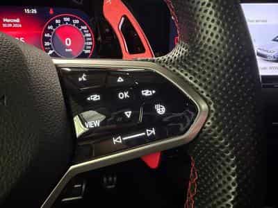 VW Golf GTI Clubsport 2.0 TSI 300cv (2022) - Foto 12