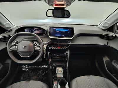 Peugeot 208 1.2 Hybrid 100cv e-DSC6 Allure CARPLAY / FULL LED / S-CUIR (2025) - Photo 8