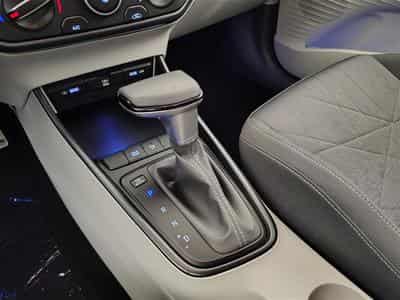 Hyundai Bayon 1.0 T-GDi MHEV DCT-7 100Cv Intuitive CARPLAY / CLIM (2023) - Photo 12