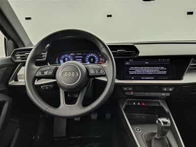 Audi A3 30 TDi Navi Cockpit / Led / PDC (2023) - Foto 9