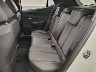 Peugeot 2008 1.2 PureTech Allure Pack S-CUIR/CARPLAY/LED/JA17/PDC/CAMERA (2022) - Photo 13