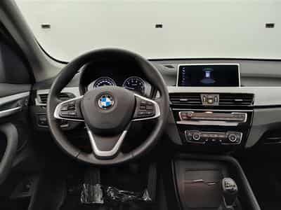 BMW X1 1.5i sDrive18 Business NAVI/FULL LED/TO PANO/JA17/PDC/CAMERA (2021) - Foto 9