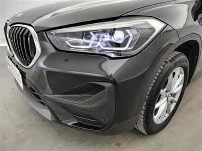 BMW X1 1.5i sDrive18 Business NAVI/FULL LED/TO PANO/JA17/PDC/CAMERA (2021) - Foto 15