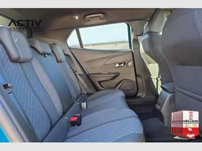 Peugeot 2008 Hybrid 145 e-DCS6 Allure (2026) - Photo 10