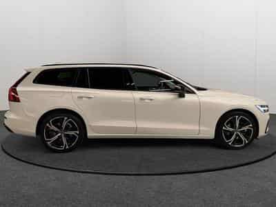 Volvo V60 B4 Ultra Dark / Essence (2025) - Foto 6