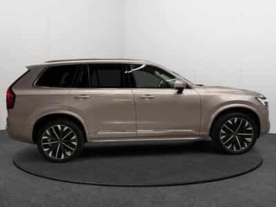 Volvo XC90 Facelift B5 AWD Plus Bright / Essence 2026 (2025) - Foto 6