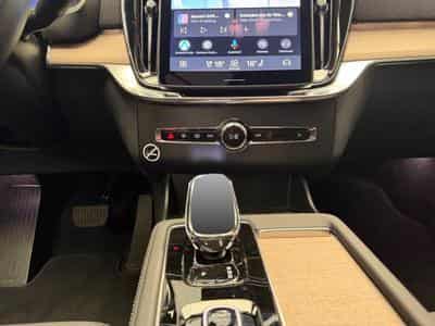Volvo XC90 Facelift B5 AWD Plus Bright / Essence 2026 (2025) - Foto 11