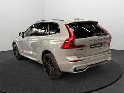 Volvo XC60 Facelift B5 AWD Plus Black Edition / Essence 2026 (2025) - Foto 3
