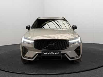 Volvo XC60 Facelift B5 AWD Plus Black Edition / Essence 2026 (2025) - Foto 8