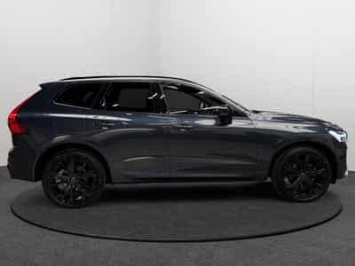 Volvo XC60 Facelift B5 AWD Black Edition Ultra / Essence 2026 (2025) - Foto 6