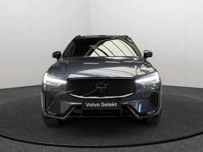 Volvo XC60 Facelift B5 AWD Black Edition Ultra / Essence 2026 (2025) - Foto 8