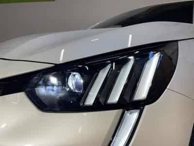 Peugeot 208 1.2 ESSENCE 100 CV GT BLUETOOTH 5P (2021) - Photo 14