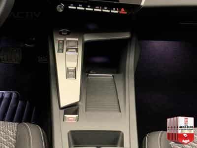 Peugeot 308 Hybrid 145 e-DCS6 Allure (2026) - Photo 15