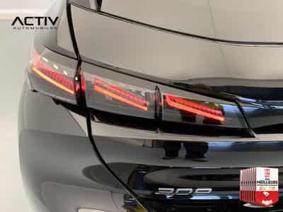 Peugeot 308 Hybrid 145 e-DCS6 GT (2026) - Photo 11