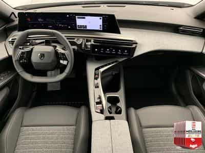Peugeot 5008 Hybrid 145 e-DCS6 Allure (2026) - Foto 12