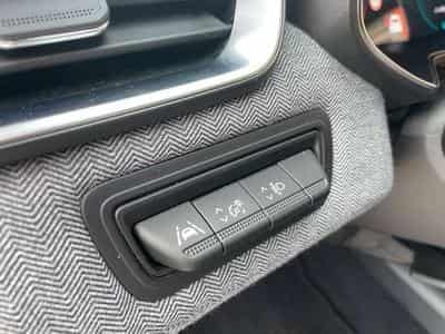 Renault Clio 1.5 HYBRIDE E-Tech - JUSQU'A 36 MOIS DE GARANTIE (2023) - Photo 9