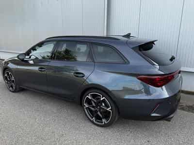 Cupra Leon 2.0 TSI 245 kW 4Drive VZ (2026) - Photo 2