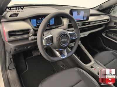 Jeep Avenger 1.2 Turbo T3 110 ch e-Hybrid BVR6 Summit (2026) - Foto 13
