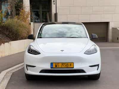 Tesla Model Y Long Range AWD | Acceleration Boost (2022) - Photo 10