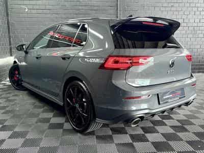 VW Golf GTI Clubsport 2.0 TSI 300 CV DSG7 *MATRIX* BLACK STYLE * ACC (2024) - Photo 4